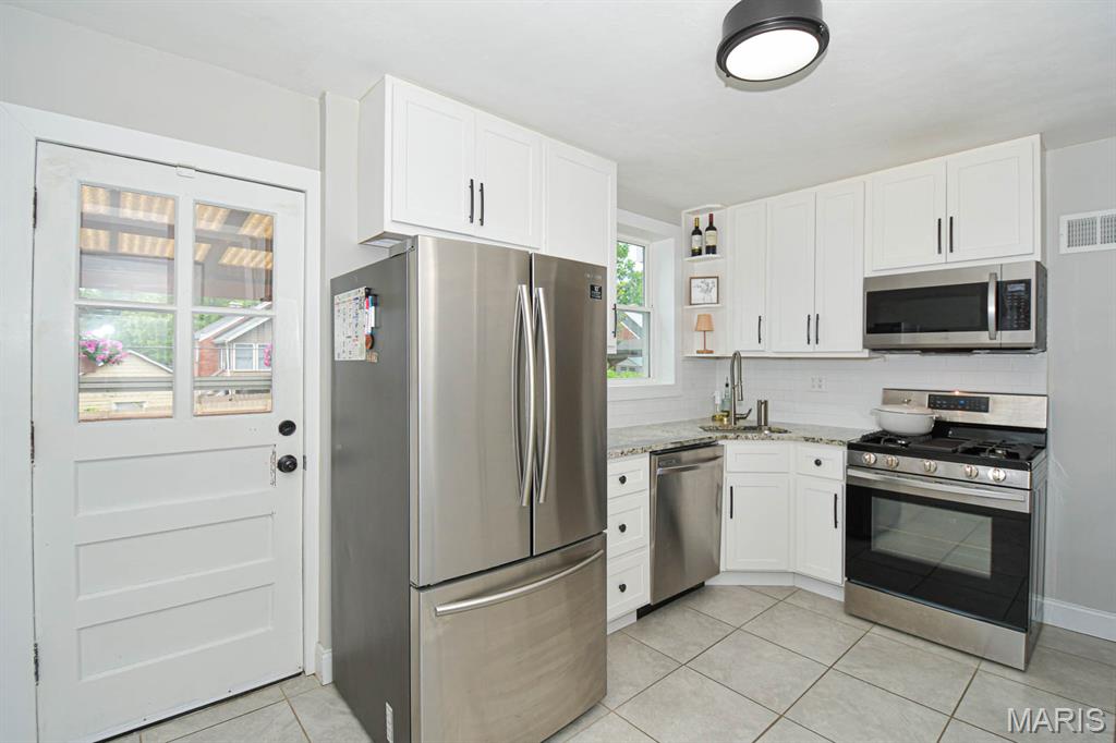 Tesson Ferry Court Amd - Residential