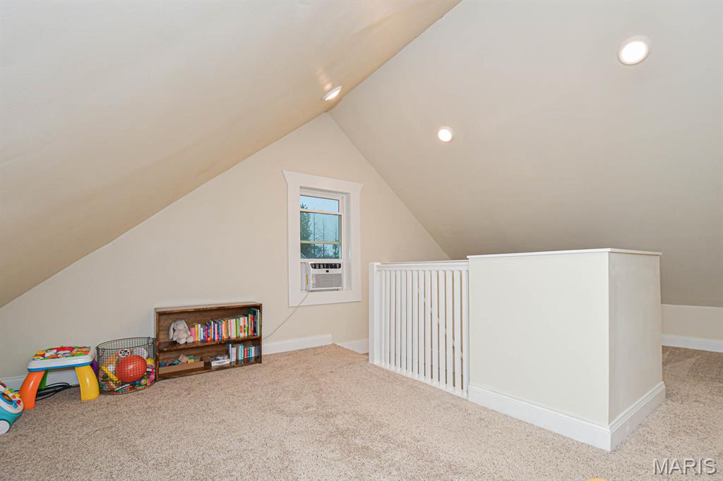 Tesson Ferry Court Amd - Residential