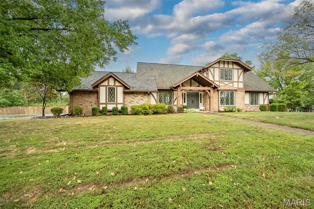 1710 Lynkirk Lane