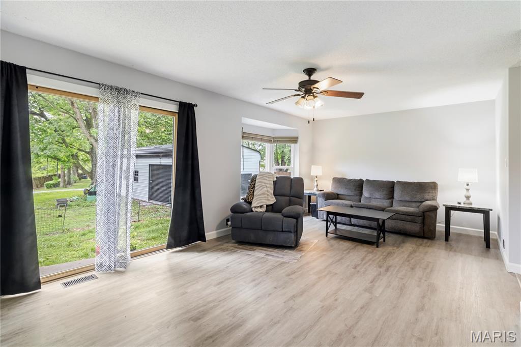 1125 Vicksburg Drive