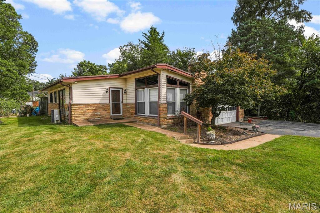 10512 Twilight Drive