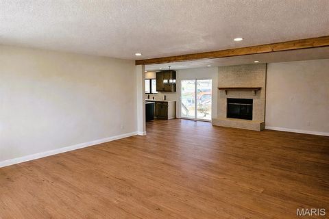 Tiny photo for 31 Pebblestone Court, Troy, MO 63379 (MLS # 26012635)