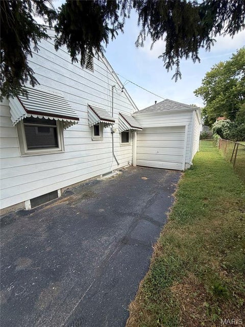 Tiny photo for 9421 Kathlyn Drive, Woodson Terrace, MO 63134 (MLS # 26058908)