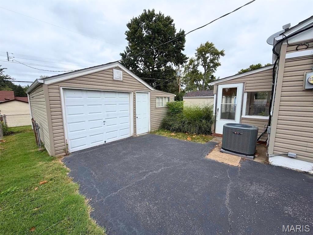 3139 Saint David Lane