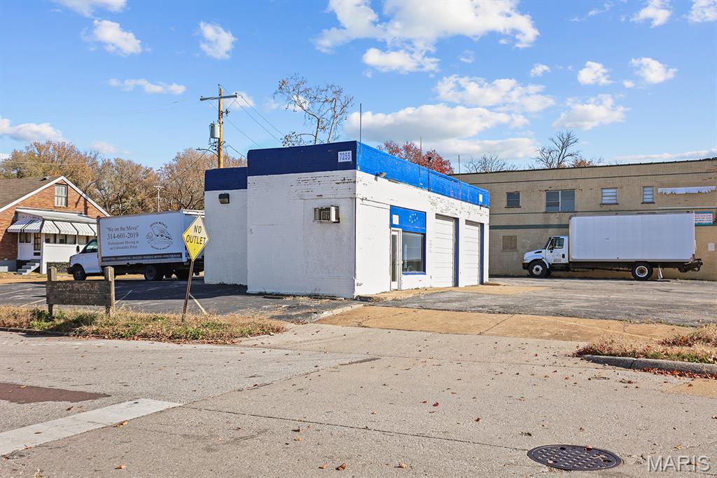 7255 Olive Boulevard