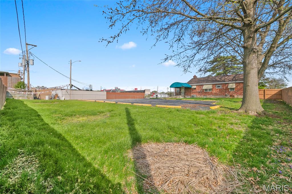 Bayless Court - Commercial Sale