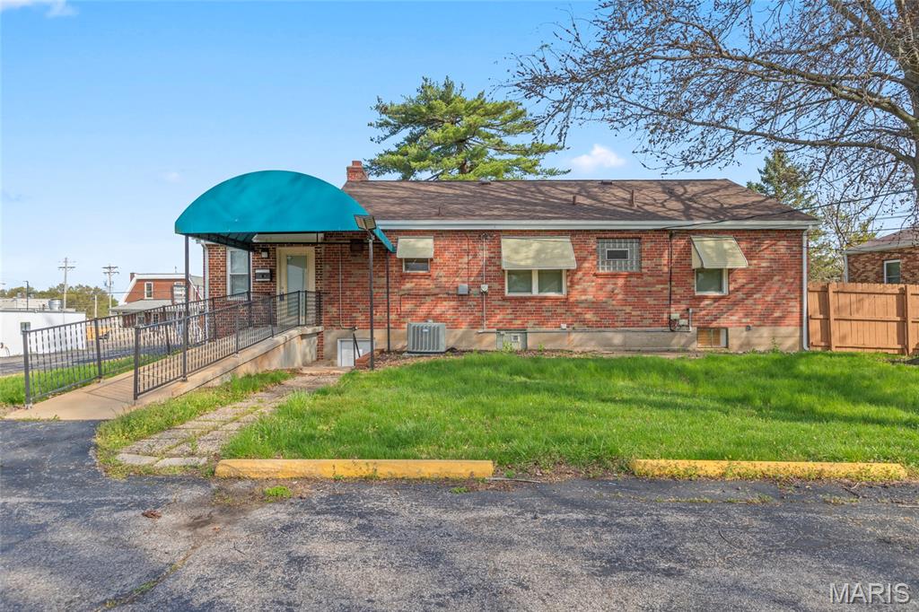 Bayless Court - Commercial Sale