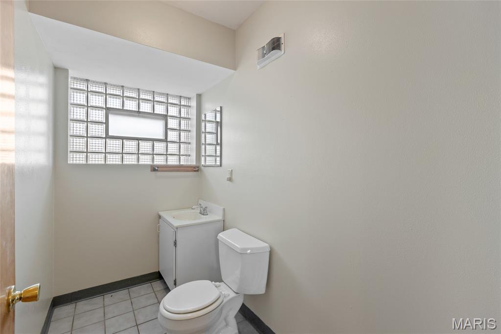 Bayless Court - Commercial Sale