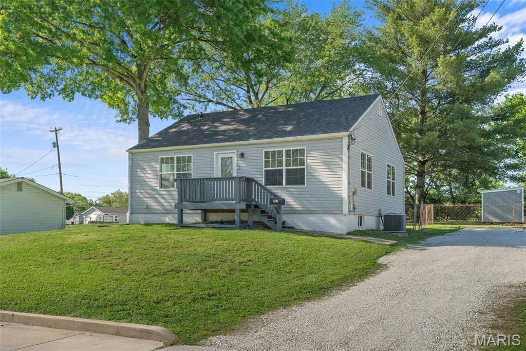 Photo of 1107 W Congress Street, Pacific, MO 63069 (MLS # 26025795)