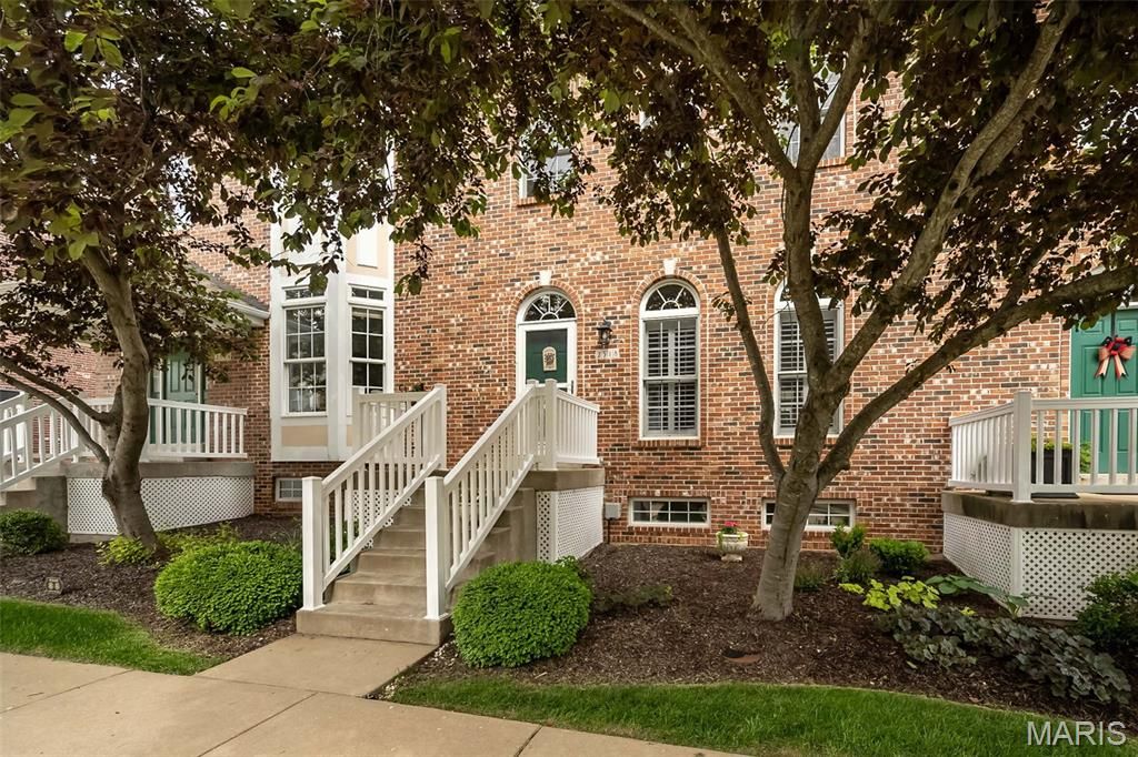Photo of 2518 S Larksong Drive, Wildwood, MO 63040 (MLS # 26028861)