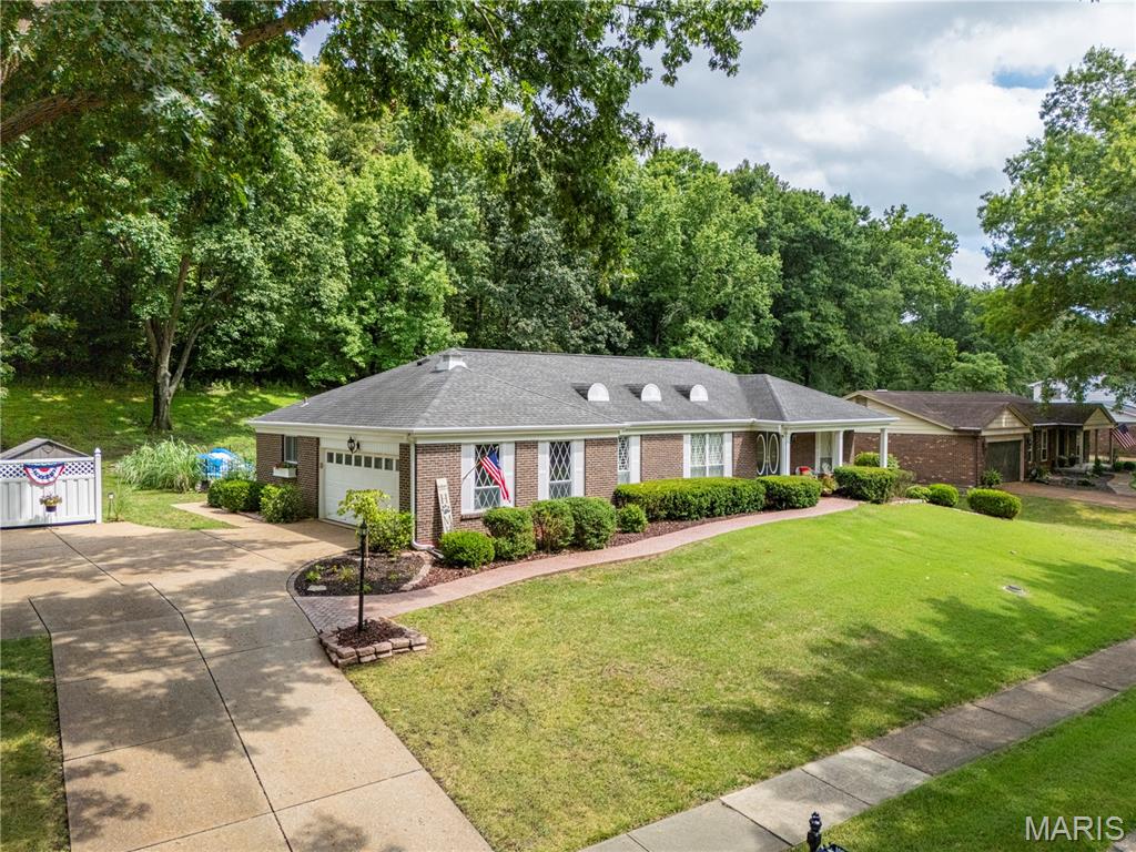 10829 Forest Path Drive