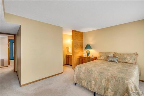Tiny photo for 40 Robinwood #2C, Unincorporated, MO 65049 (MLS # 26025422)