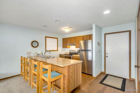 Tiny photo for 40 Robinwood #2C, Unincorporated, MO 65049 (MLS # 26025422)