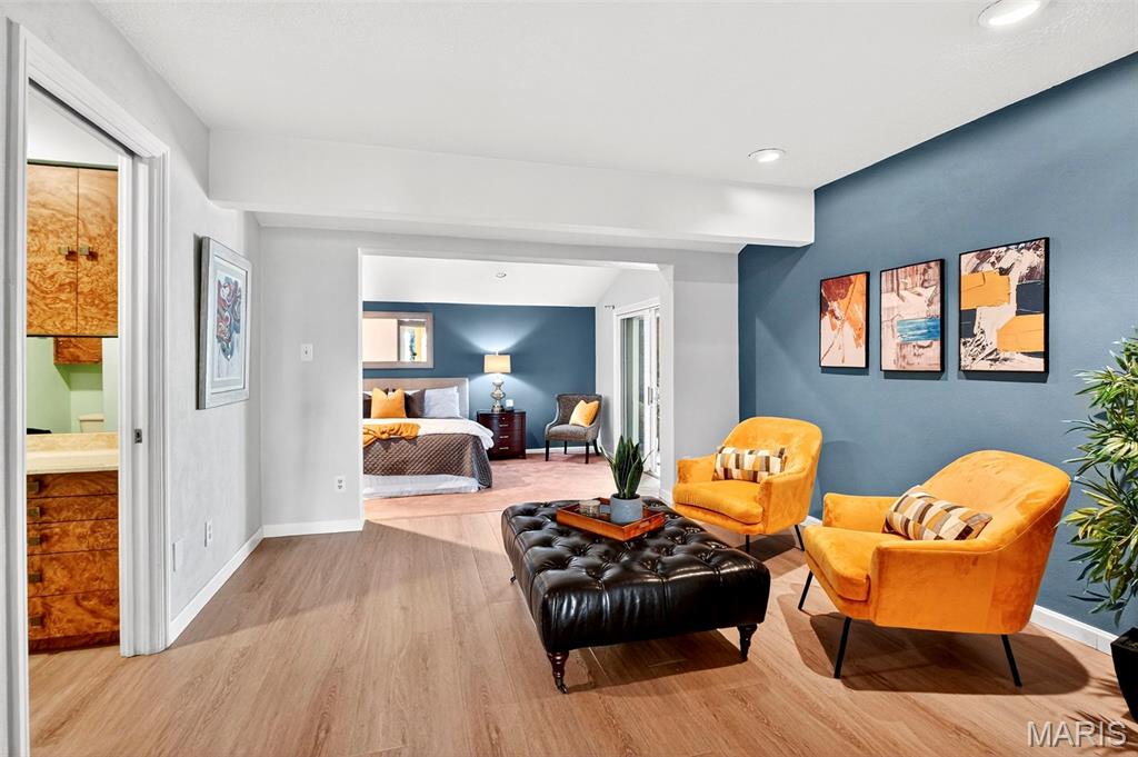 Alhambra, Illinois 62001, United States, 3 Bedrooms Bedrooms, ,4 BathroomsBathrooms,Residential,Active,231001