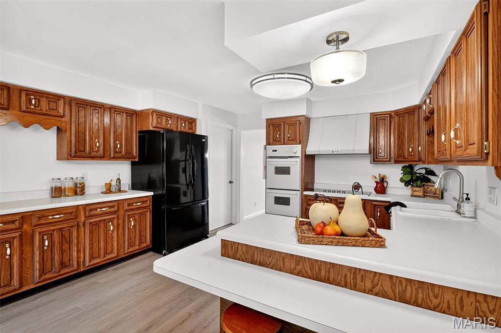 Alhambra, Illinois 62001, United States, 3 Bedrooms Bedrooms, ,4 BathroomsBathrooms,Residential,Active,231001