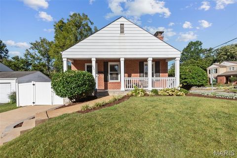 Photo of 2301 Hilton Avenue, Brentwood, MO 63144 (MLS # 26012406)