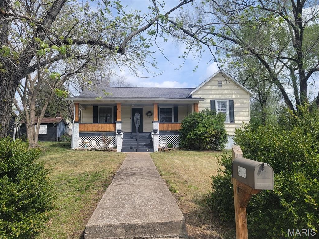 Photo of 202 Woodbine Street, Park Hills, MO 63601 (MLS # 26020611)