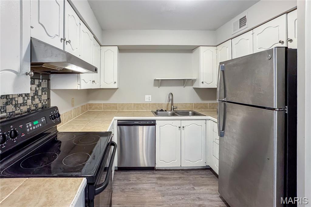 Summerwood Condo Ph Two - Residential