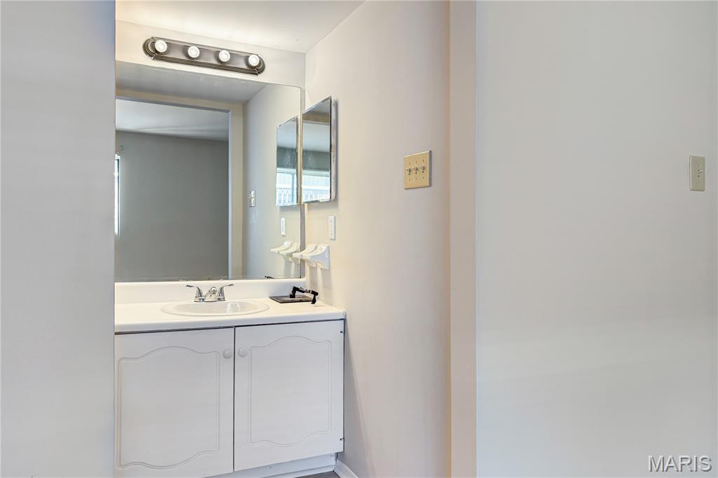 Summerwood Condo Ph Two - Residential