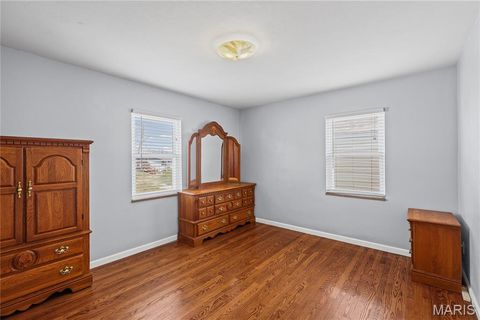 Tiny photo for 2336 Esther Avenue, St Louis, MO 63139 (MLS # 26018902)