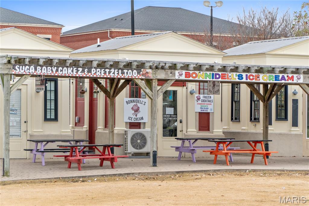 New Town At St Chas #6-P - Residential