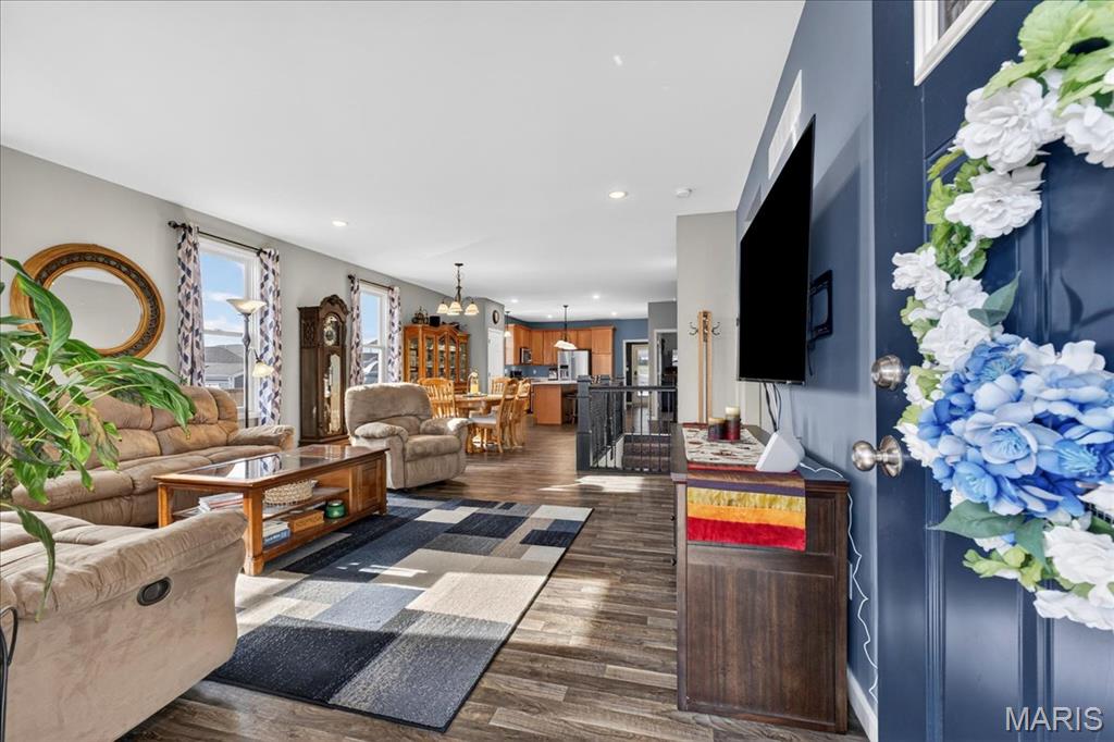 New Town At St Chas #6-P - Residential