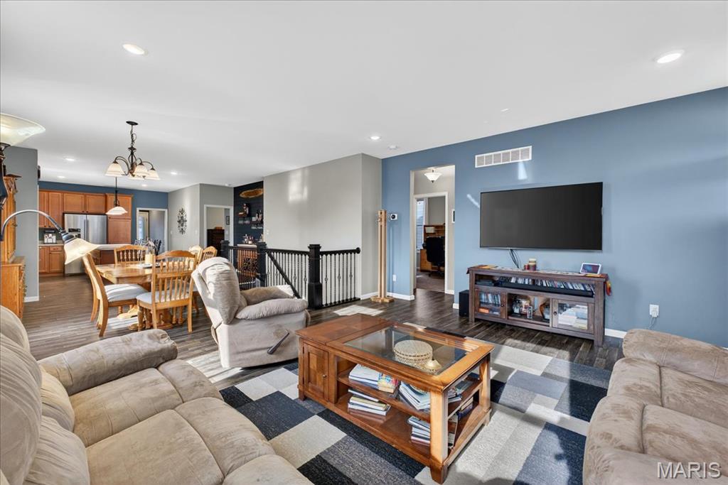 New Town At St Chas #6-P - Residential