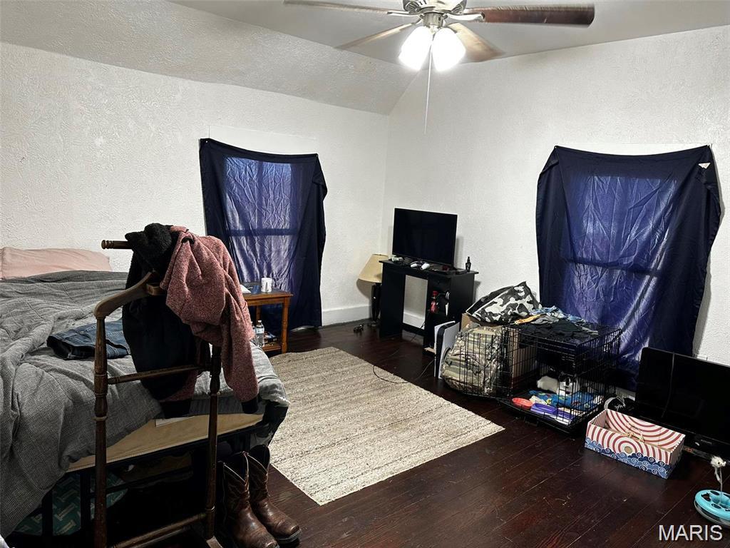 Lutesville - Residential