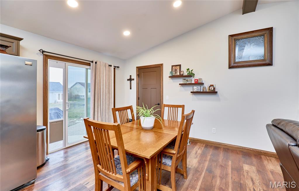 100 Robin Hood Drive