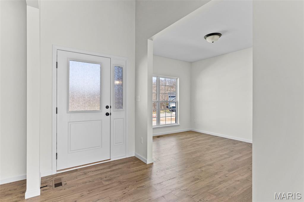 1049 Bloomfield Drive