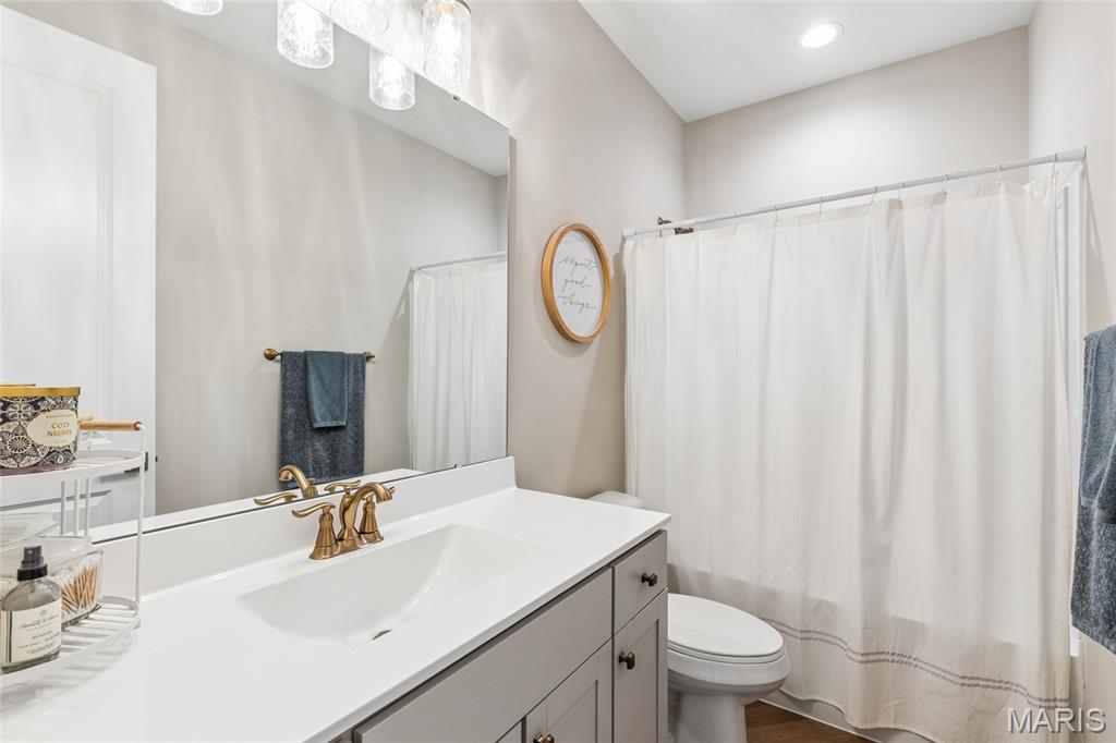 Vlgs At Shady Creek #6 - Residential