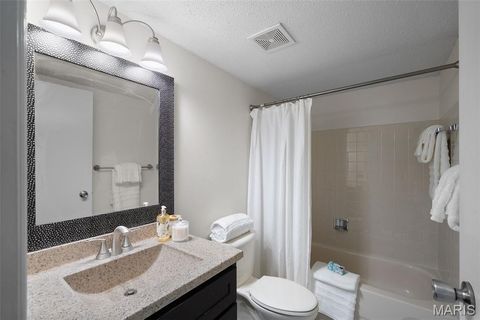 Tiny photo for 585 Coeur De Royale Drive #301, Creve Coeur, MO 63141 (MLS # 26026142)