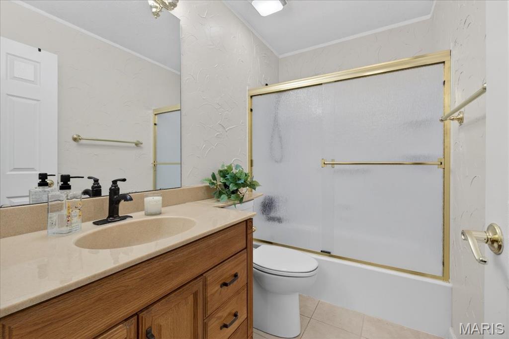 McKelvey Manor Condo - Residential