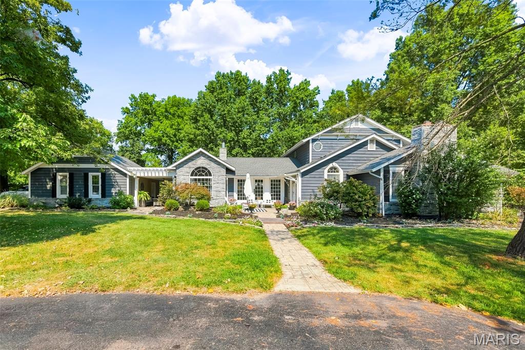 6020 Lafayette Drive