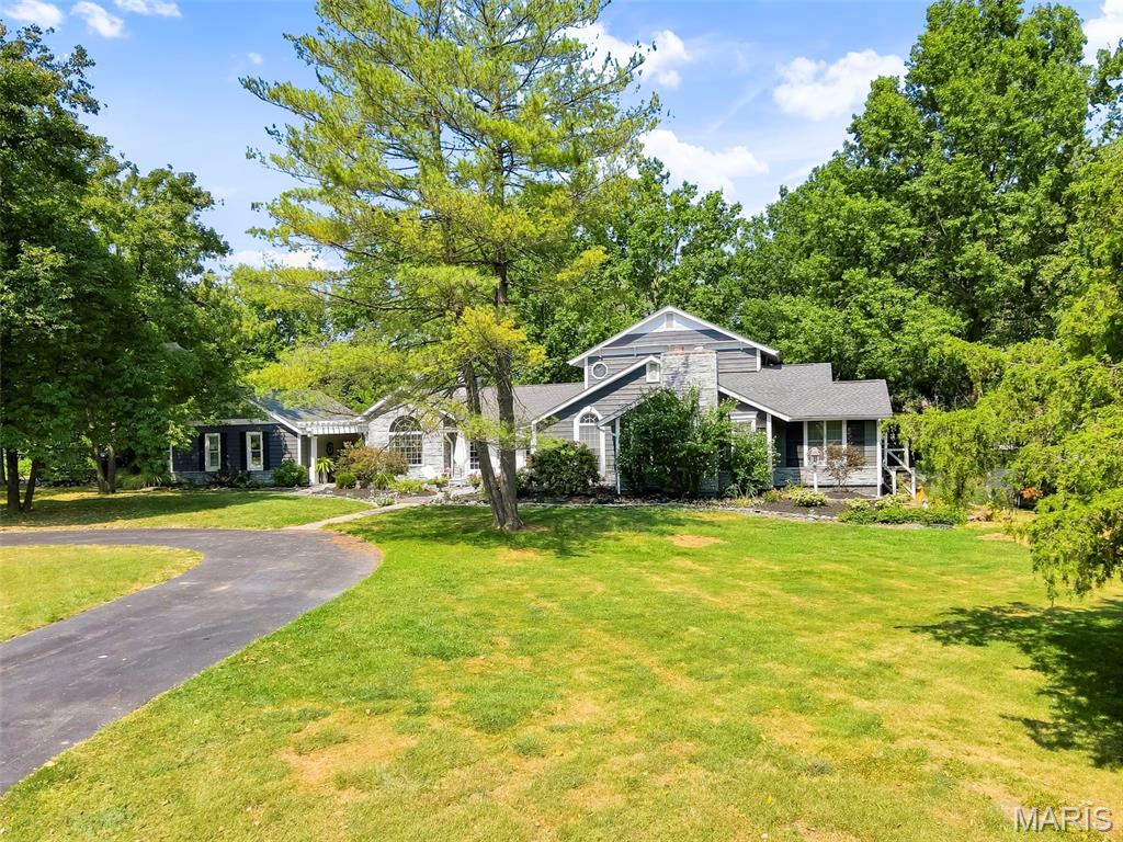 6020 Lafayette Drive