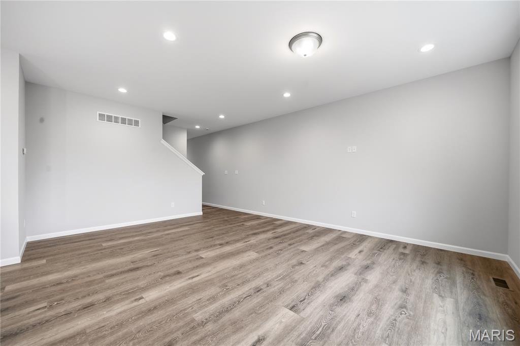 Birdie Hills Crossing - Cottage - Residential