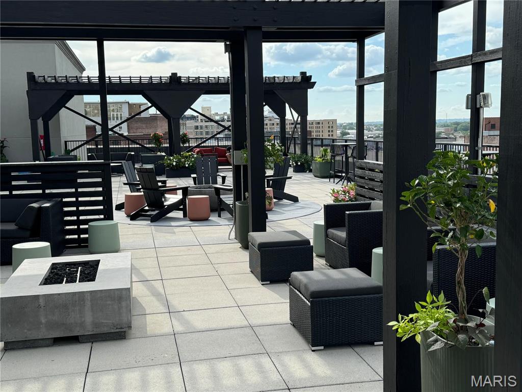 Six Cord - Residential Lease