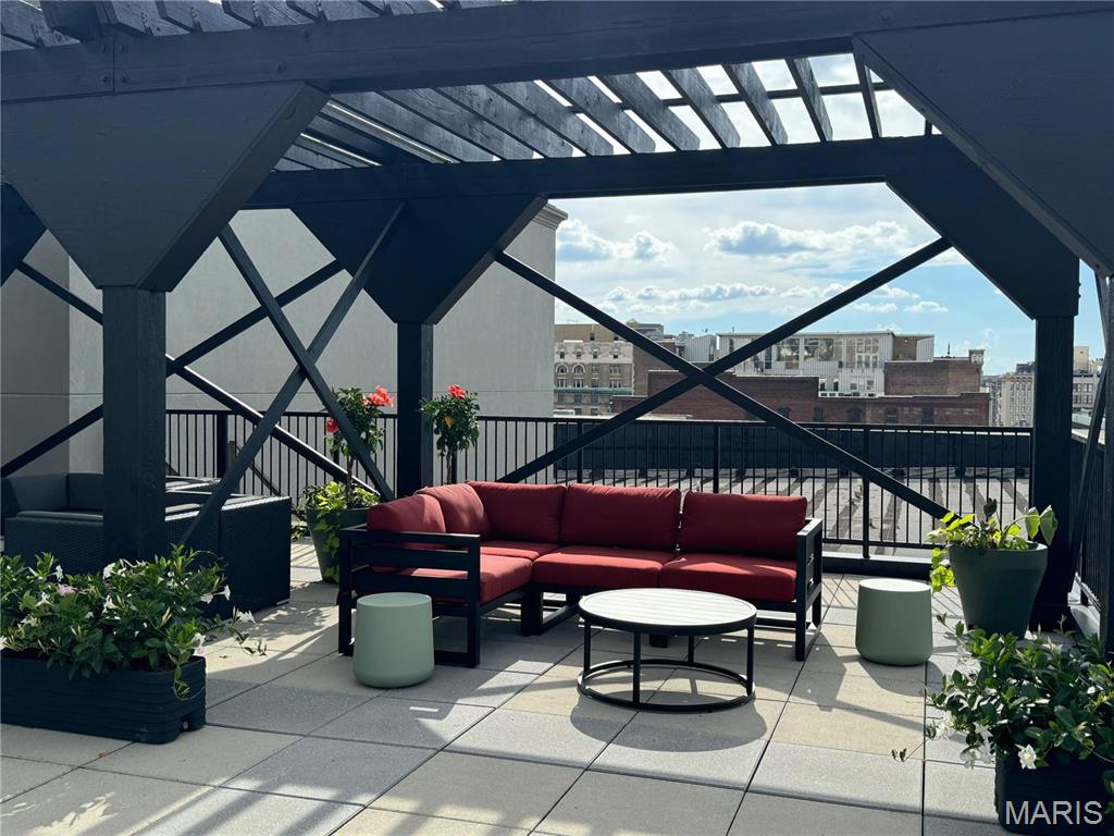 Six Cord - Residential Lease