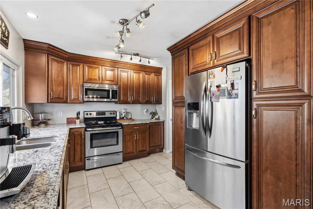 Westglen Village Add - Residential