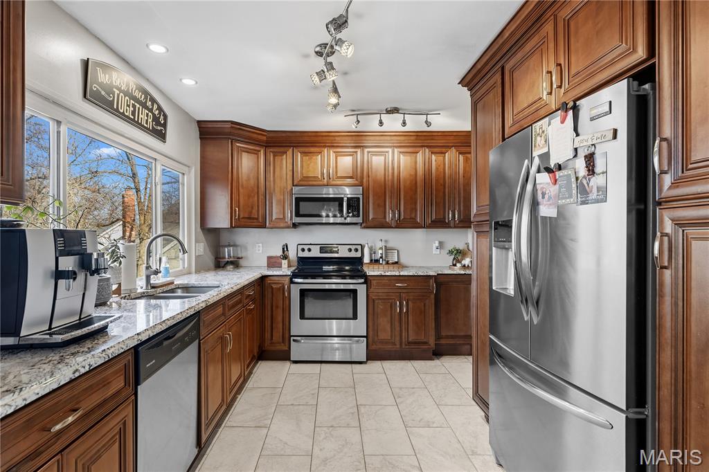 Westglen Village Add - Residential