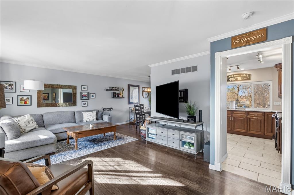 Westglen Village Add - Residential