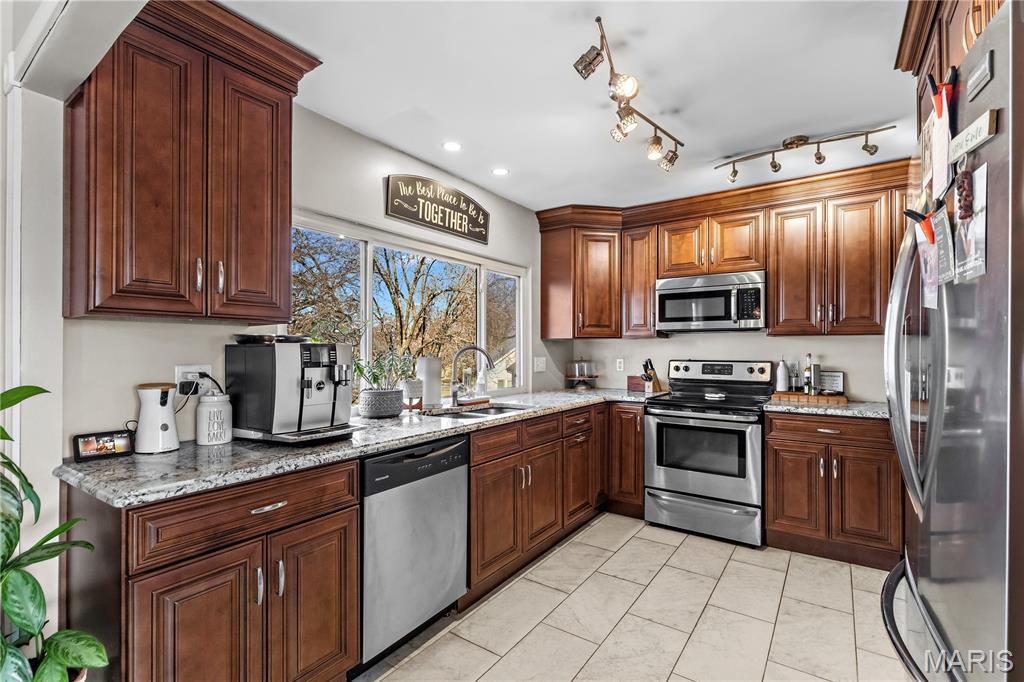 Westglen Village Add - Residential