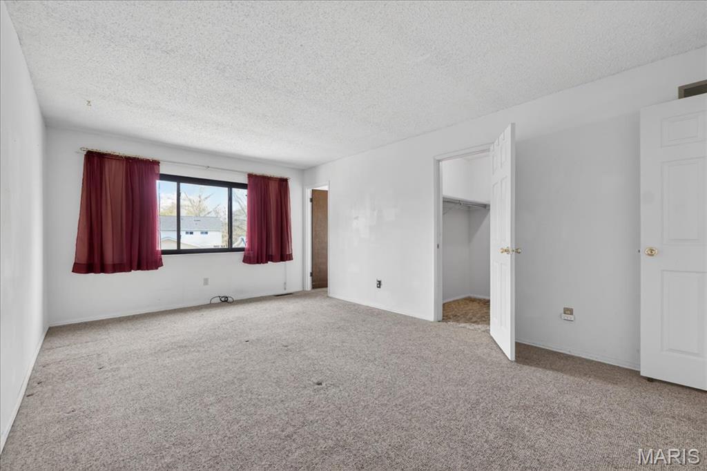 Meadowbrook Farm 1 - Residential