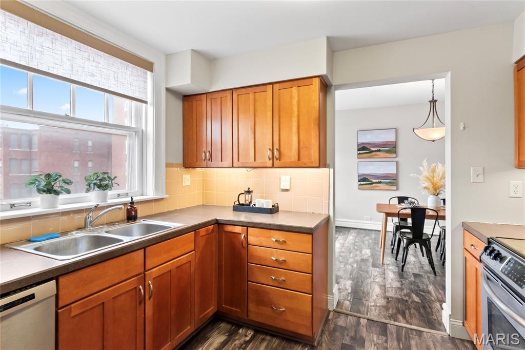 Randolph Condos - Residential