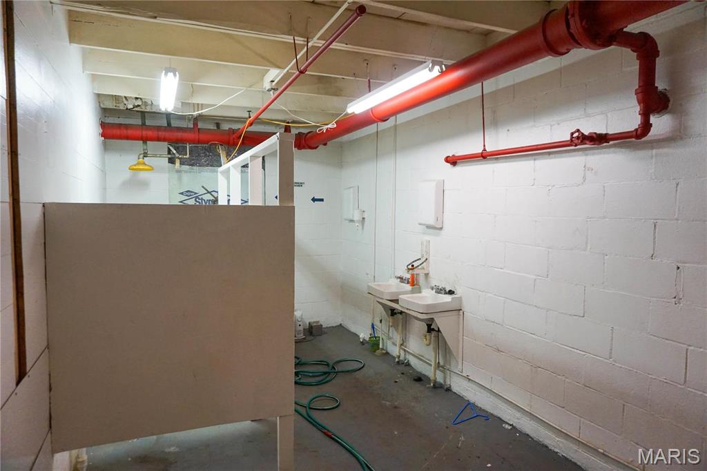 Krulik Sub - Commercial Sale