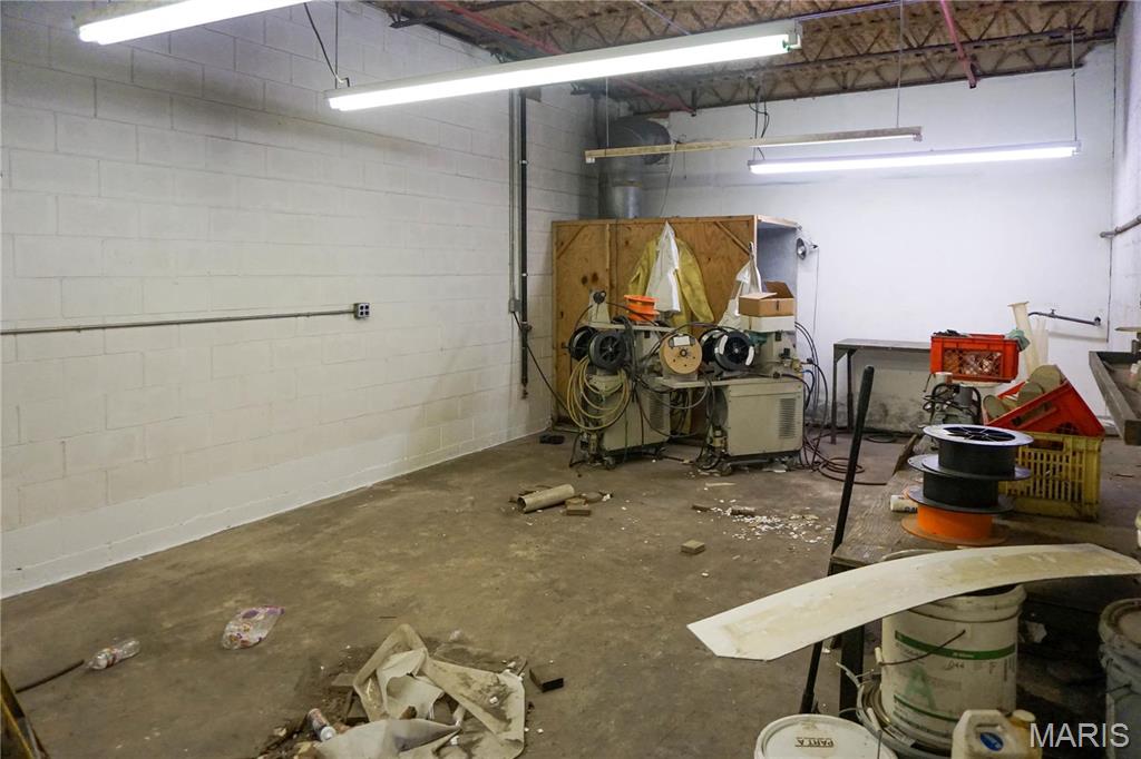 Krulik Sub - Commercial Sale