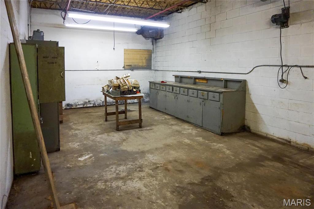 Krulik Sub - Commercial Sale