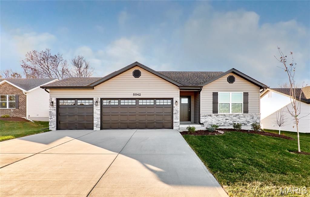 Photo of 1171 Marathon Drive, Foristell, MO 63348 (MLS # 26028124)