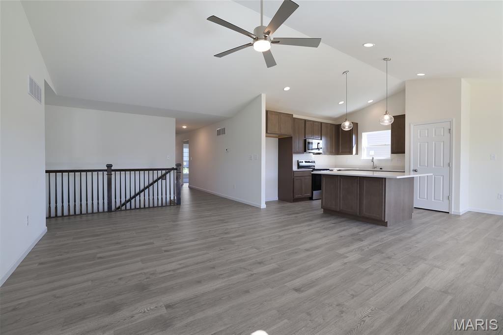 Fox Run 117 - Residential