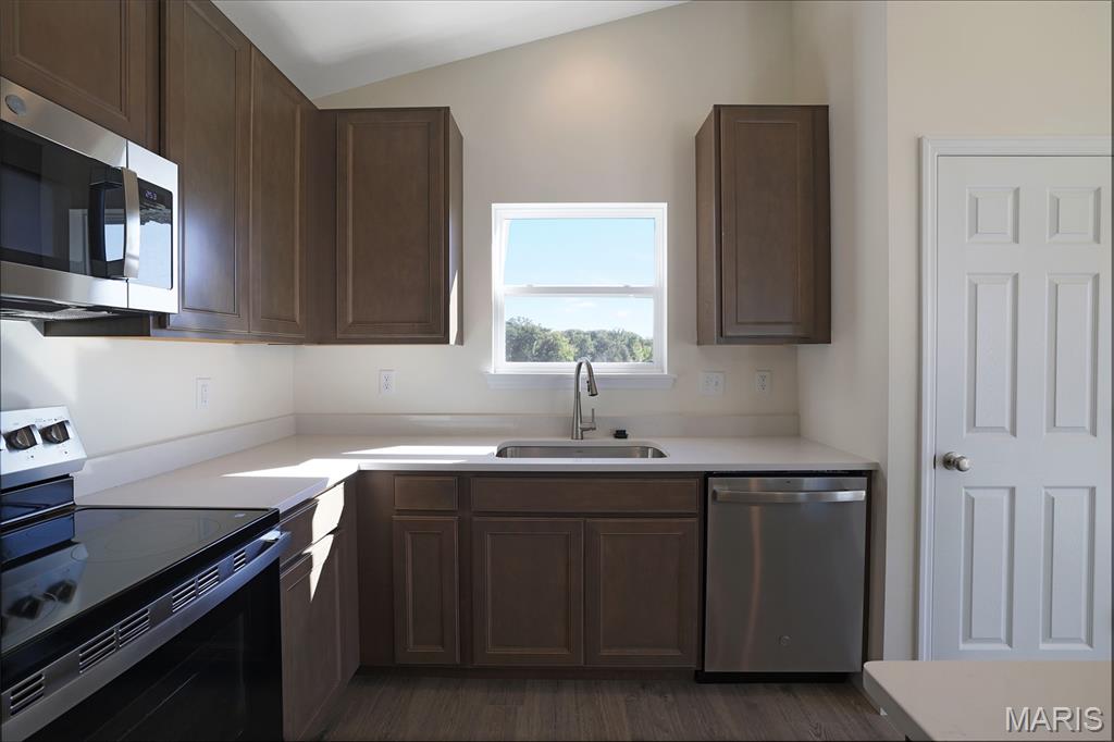 Fox Run 117 - Residential